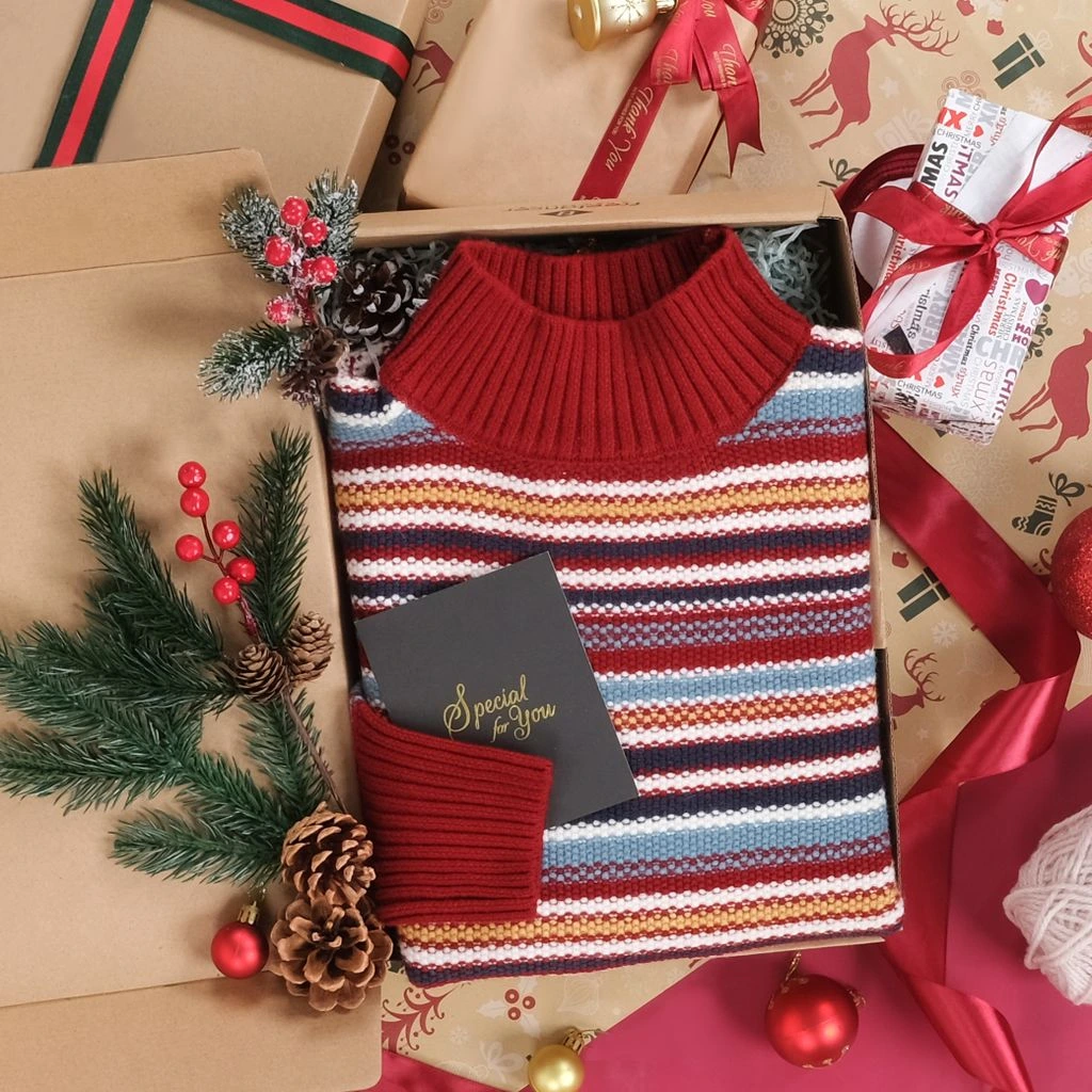 Holiday gift box with handwritten card